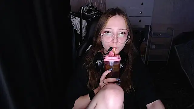 AmeliaKamishiro's cam snapshot