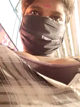 divyatamil143's cam snapshot