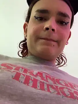 La-Gatiita-trans live sex cam