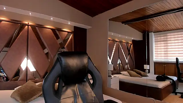 carina_rossi's cam snapshot