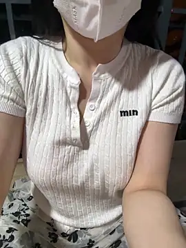 Meii-meyy live sex cam