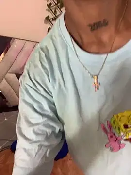 Dirty_isabella18's cam snapshot