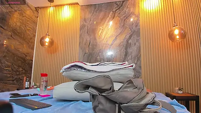 beca_winn's cam snapshot