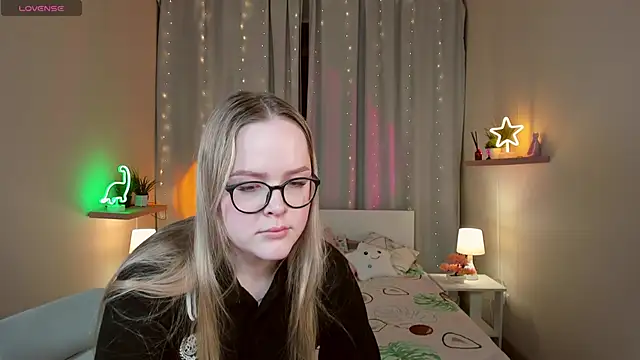 SallyPratt's cam snapshot