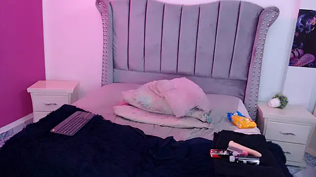 perla_hot_01's cam snapshot