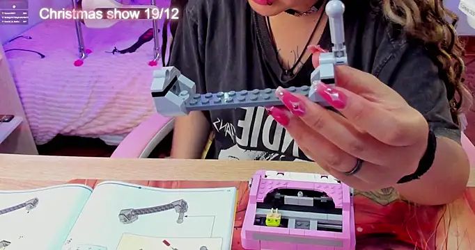 NekoWaifu's cam snapshot