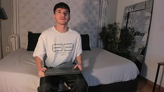 LiamMuller live sex cam