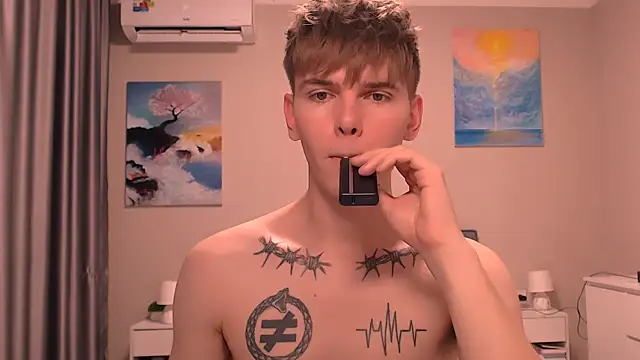 Fredd_Xanders live sex cam