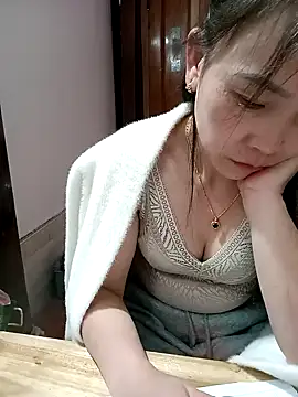 Feeling-hot live sex cam