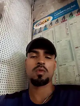 nnyzinho17 live sex cam