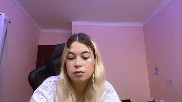 HotLuna69's cam snapshot