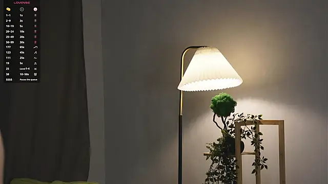 DeboraButtars's cam snapshot