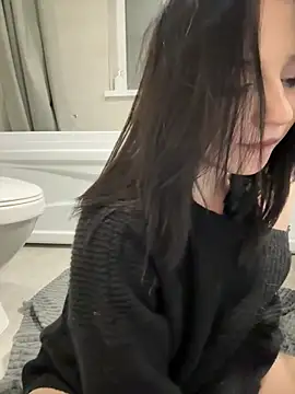 YourLittleDevil's cam snapshot