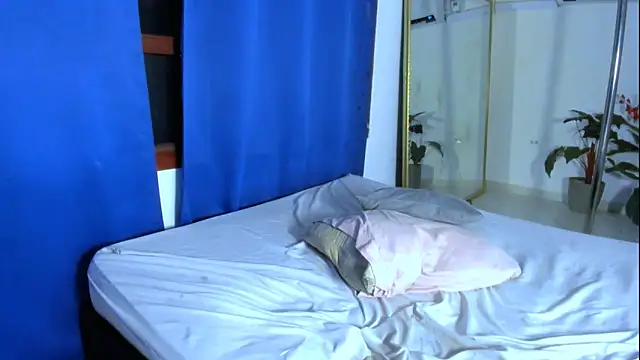 elysha_venus's cam snapshot