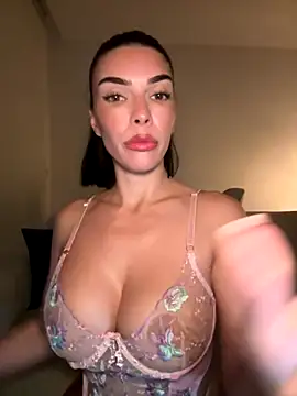 krissiswrld- live sex cam