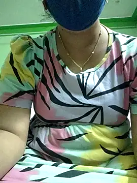 Kerala_Adhya's cam snapshot