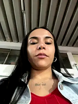 Naatalia live sex cam