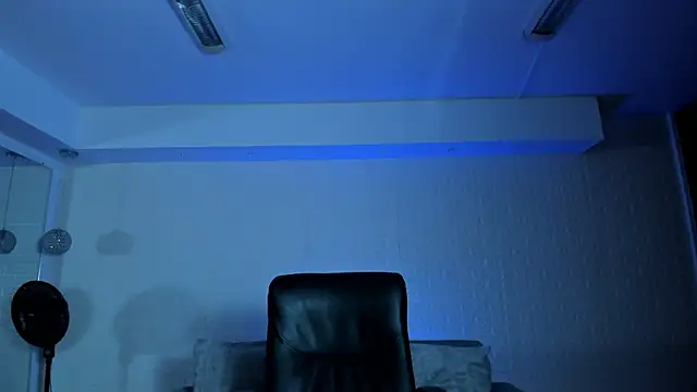 violet_scott's cam snapshot