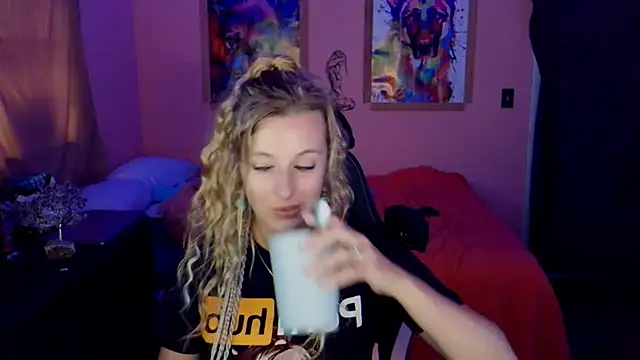 AsiaGoesPro's cam snapshot