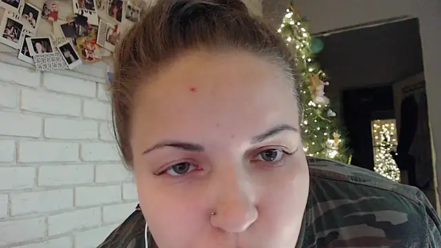 Crazyy_girl_'s cam snapshot