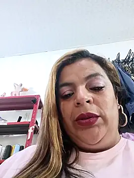 Mia-Glow's cam snapshot