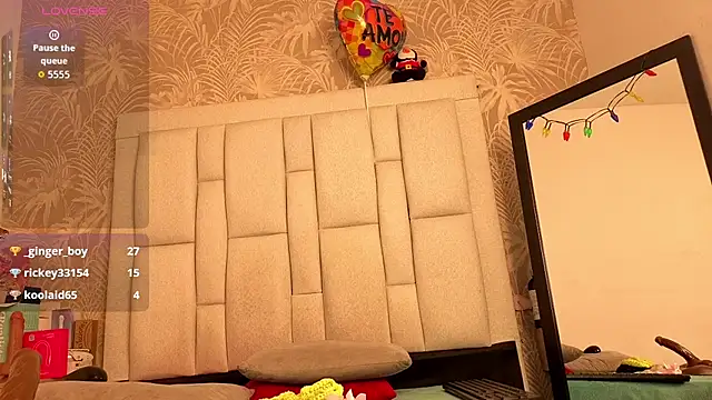 dafnnelewis's cam snapshot