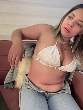 Ada_Pink's cam snapshot