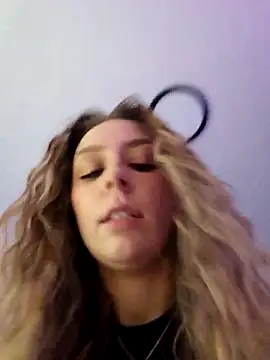 LilyOrion live sex cam