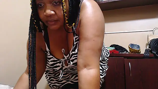 MIGHTYASSS's cam snapshot