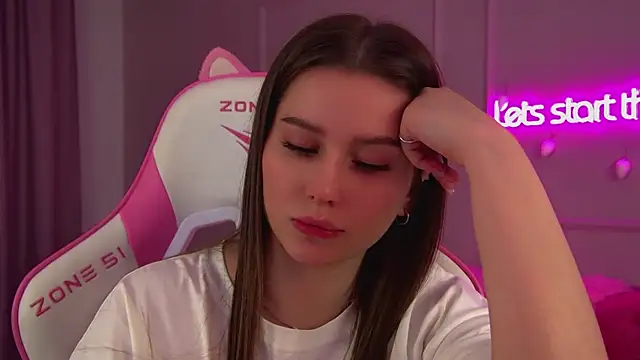 DianaVert's cam snapshot