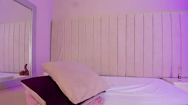 Littleolivia_'s cam snapshot