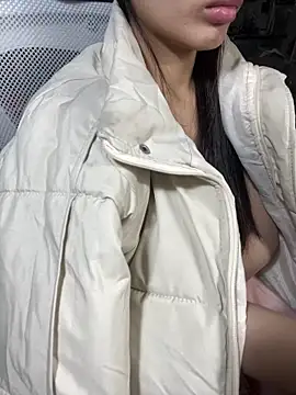 Mina048's cam snapshot