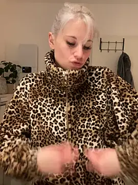 TheRealJessyLey's cam snapshot