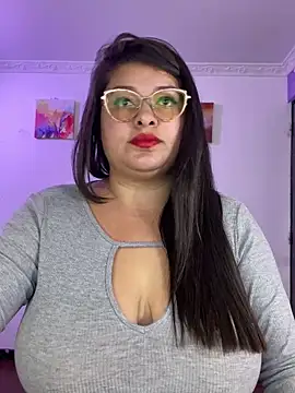 MiiaaJoness's cam snapshot