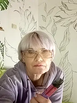 Catty_Lady's cam snapshot