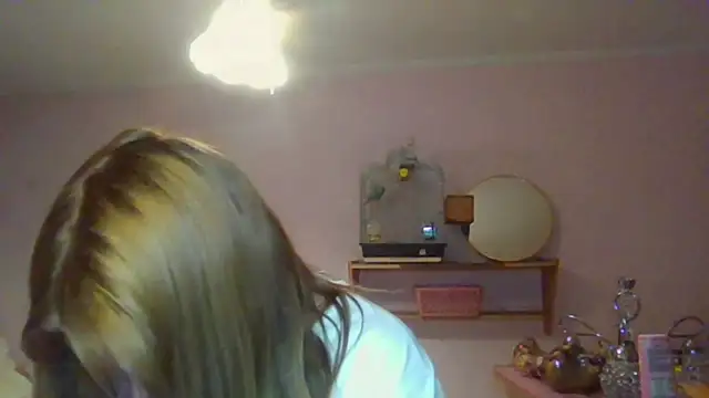 HornyElena's cam snapshot