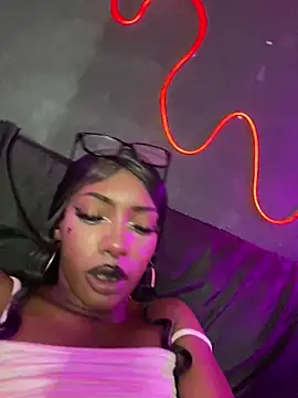 TIFFANYYSTAR's cam snapshot