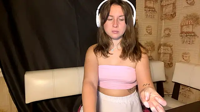 Tessa_Muse's cam snapshot