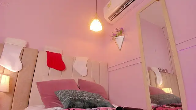 _lucia_18 live sex cam