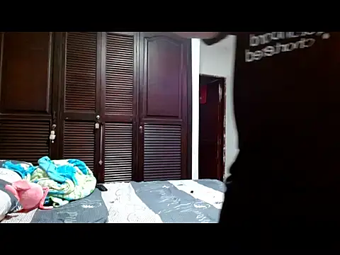 dannyhardx live sex cam