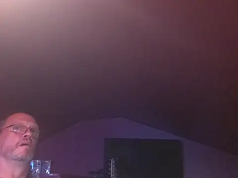 thetimebeing71's cam snapshot