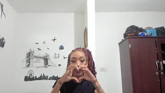 YAILIN_04's cam snapshot