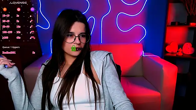 berry_alma's cam snapshot