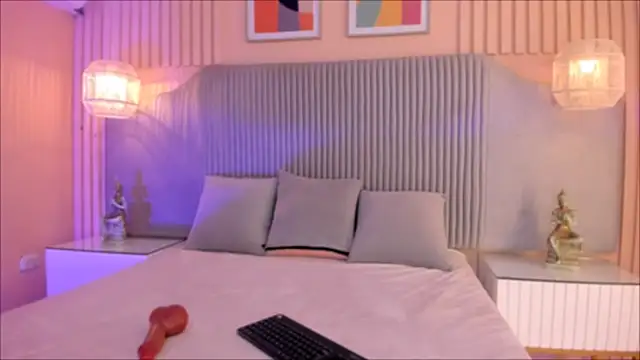 Little_vel's cam snapshot