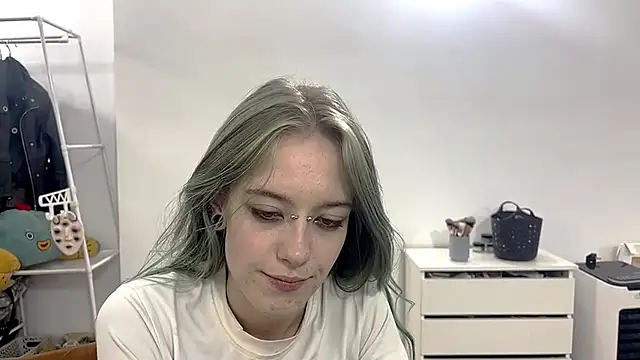 MerIeBremmer's cam snapshot