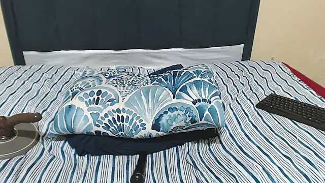 kittykhloe22's cam snapshot