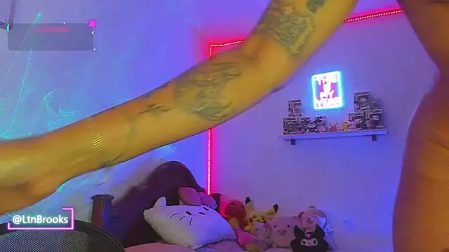 Annaa_Brooks's cam snapshot