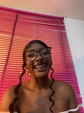 TIFFANYYSTAR's cam snapshot