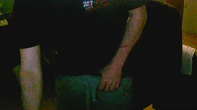 dado-hot12's cam snapshot