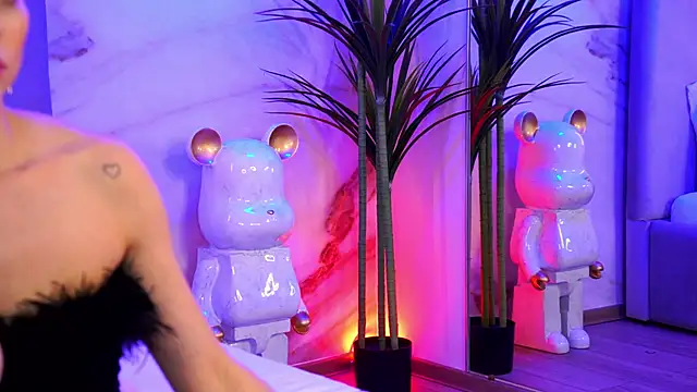 EllyLynn's cam snapshot